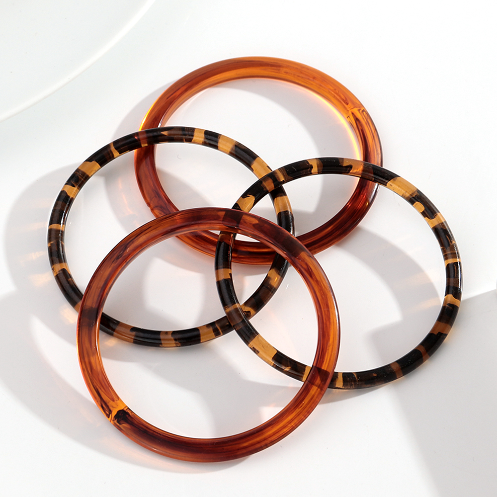 New Amber Leopard Thin Round A - Resin Bangle Bracelet บทวิจารณ์และราคา